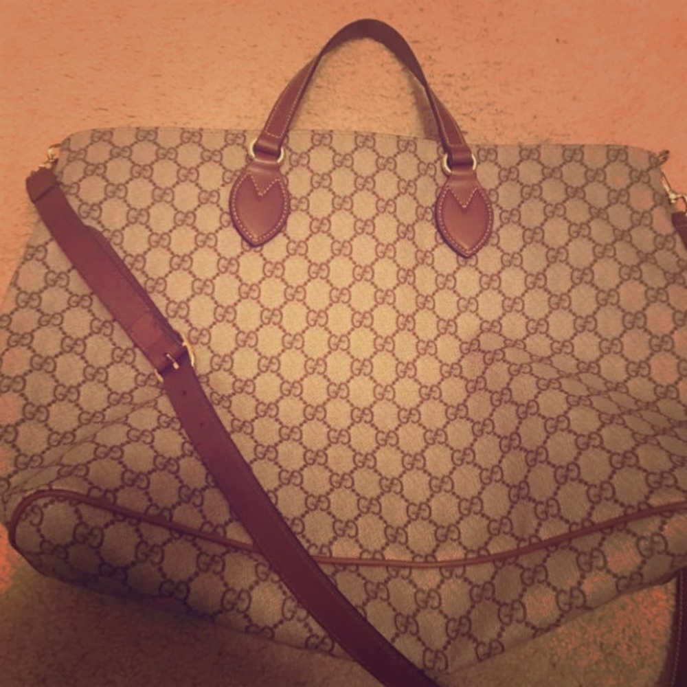 Gucci: GG Supreme Medium Tote